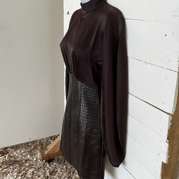 ASOS Faux Crocodile Dress Size 2 NWT - Picture 2 of 13